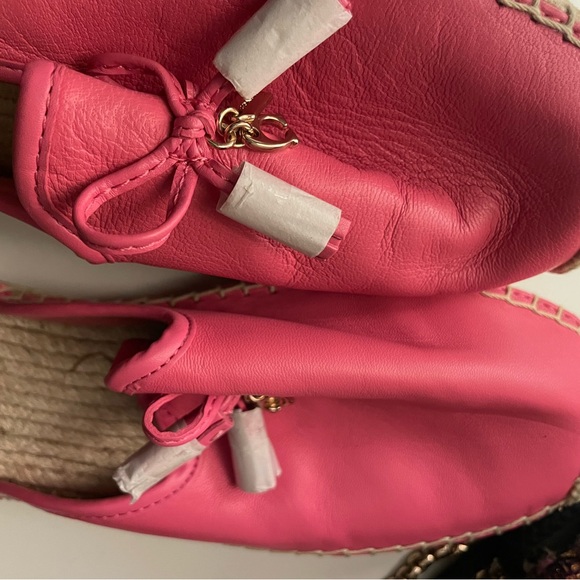 Coach slides - Picture 3 of 3